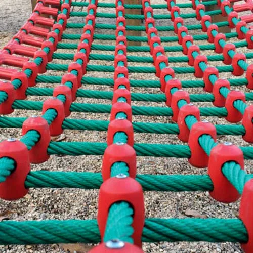 Pièce d’assemblage de cordes en croix pour filet de grimpe